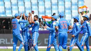 IND VS BAN: టీమిండియా మ్యాచ్‌కు అదే పరిస్థితి.. దుబాయ్ స్టేడియంలో ఖాళీ కుర్చీలు!