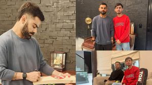 రాత్రంతా రోడ్డుపై చలిలోనే ఫ్యాన్స్ - ఇంటికి పిలిచి కోహ్లీ ఏం చేశాడంటే?