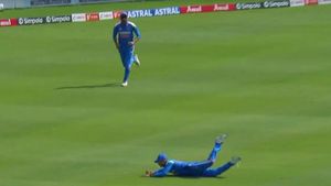 IND vs ENG: యశస్వి స్టన్నింగ్ క్యాచ్.. అయ్యర్ అదిరిపోయే రనౌట్! పోలా అదిరిపోలా! (వీడియో)