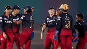 WPL 2025: ఆర్సీబీకి దెబ్బ మీద దెబ్బ.. ముంబయికి బిగ్ షాక్!