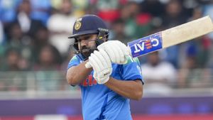 IND vs BAN: చరిత్ర సృష్టించిన రోహిత్ శర్మ.. సచిన్ ఆల్‌టైమ్ రికార్డ్ బద్దలు!