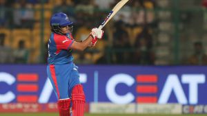 WPL 2025: షెఫాలీ వర్మ, జోనాసెన్ విధ్వంసం.. గుజరాత్‌పై ఢిల్లీ ఘన విజయం!