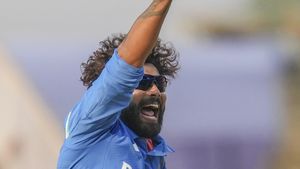 IND VS BAN: 87 సెకన్లలో రవీంద్ర జడేజా రికార్డ్!.. ధోనీ, కోహ్లీ సరసన చోటు