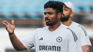 సంజూ శాంసన్‌కు తీవ్ర గాయం.. ఐపీఎల్ 2025కి దూరం!