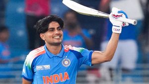 IND vs BAN: అలా చేయమని డ్రెస్సింగ్ రూమ్ నుంచి మెసేజ్ వచ్చింది - శుభ్‌మ‌న్ గిల్