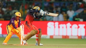 WPL 2025: ఆర్‌సీబీ కొంపముంచిన స్మృతి మంధాన.. సూపర్ ఓవర్‌లో గెలిచిన యూపీ వారియర్స్!