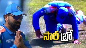 IND vs BAN: ఈజీ క్యాచ్ వదిలేసిన రోహిత్.. అక్షర్ పటేల్ హ్యాట్రిక్ మిస్! (వీడియో)