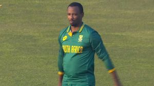 SA vs NZ: ఇదేందయ్యా ఇది.. ఫీల్డింగ్ కోచ్‌ సబ్‌స్టిట్యూటా?