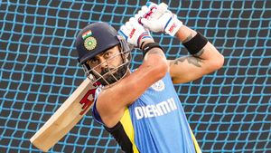 IND vs ENG: విరాట్ కోహ్లీని ఊరిస్తున్న 19 ఏళ్ల సచిన్ రికార్డ్!