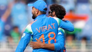 IND vs PAK: సైలెంట్ గా అజారుద్దీన్ రికార్డు బ్రేక్.. చరిత్ర సృష్టించిన విరాట్ కోహ్లీ