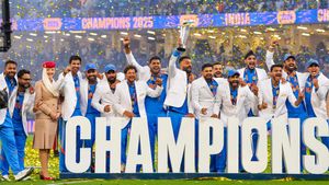 Champions Trophy విజేతలకు తెల్లని జాకెట్లు ఎందుకంటే..?