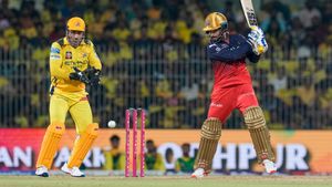 CSK vs RCB: కొంపముంచిన సామ్ కరణ్.. మలుపు తిప్పిన టీమ్ డేవిడ్!