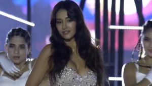 IPL 2025: పొట్టి బట్టల్లో దిశా పటాని.. డ్యాన్స్ ఆపేసిన బ్రాడ్‌కాస్టర్! (వీడియో)