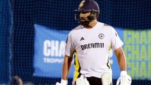 ఫైనల్ తర్వాత ఆటమ్ బాంబ్ పేల్చనున్న రోహిత్ శర్మ - వన్డేలకు గుడ్ బై!!