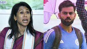 నిన్నేమో రోహిత్ శర్మపై.. ఇప్పుడు కోహ్లీపై కూడా.. షామా మహ్మద్ కాంట్రవర్సీ కామెంట్స్!!