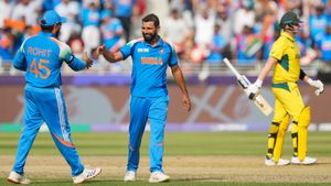 IND vs AUS: షమీ తీన్మార్.. ఆసీస్ ఆలౌట్! కానీ..