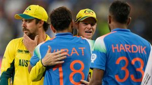 Steve Smith: ఓటమి బాధలో ఉన్న స్టీవ్ స్మిత్‌ను ఓదార్చిన విరాట్ కోహ్లీ - హత్తుకుని మరీ..(వీడియో వైరల్)