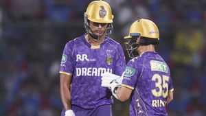 DC vs KKR: రాణించిన కోల్‌కతా బ్యాటర్లు.. ఢిల్లీ ముందు భారీ లక్ష్యం