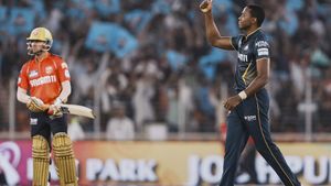 IPL 2025: గుజరాత్ టైటాన్స్‌కు బిగ్ షాక్!