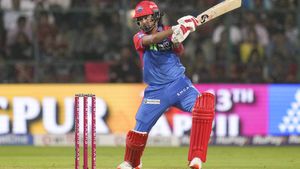 విరాట్ కోహ్లీ కాదు.. కేఎల్ రాహుల్ నిజమైన కింగ్: మాజీ క్రికెటర్