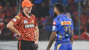 మా ఓటమికి కారణం అదే: పాట్ కమిన్స్