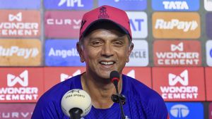 సంజూ శాంసన్‌, రాహుల్ ద్రవిడ్ మధ్య విభేదాలు!.. స్పందించిన హెడ్ కోచ్