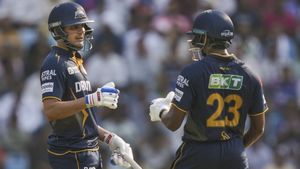 IPL 2025: చరిత్ర సృష్టించిన శుభ్‍మన్ గిల్