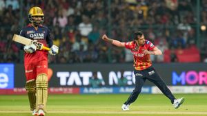 RCB vs PBKS: పాలోడే.. పగోడయ్యాడు!