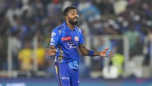 IPL 2025: హార్దిక్ పాండ్యా చెత్త కెప్టెన్సీ.. ముంబైకి పెనాల్టీగా నోబాల్!