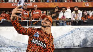 IPL 2025: ఐపీఎల్ చరిత్రలో ఇలా చేసిన తొలి ఆటగాడిగా!