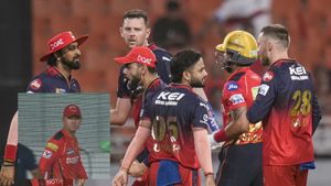 RCB vs PBKS: శ్రేయస్ అయ్యర్ ఔట్.. డ్రెస్సింగ్ రూమ్‌లో తీవ్ర వాగ్వాదం!