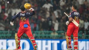 IPL 2025: అలా జరిగితే ఆర్‌సీబీదే టైటిల్!