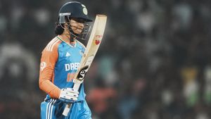 INDw vs SLw: స్మృతి మంధాన సరికొత్త రికార్డు.. ఏడో భారతీయురాలిగా అరుదైన ఘనత