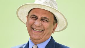 ఆ ఆర్సీబీ ఆల్‌రౌండర్ కెప్టెన్సీకి అర్హుడు: సునీల్ గవాస్కర్