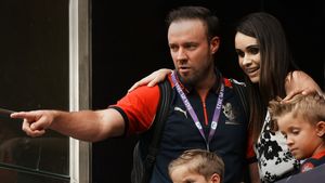 IPL 2025: ఇదేం దిక్కుమాలిన కామెంట్రీ.. ఏబీ డివిలియర్స్ ఫైర్!