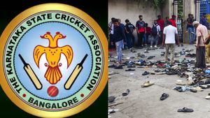 Bengaluru Stampede: తొక్కిసలాట.. కర్ణాటక క్రికెట్ అసోసియేషన్‌కు ఇద్దరు రాజీనామా!