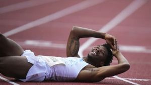 అయ్యో పాపం! అండర్‌వేర్ లేకుండానే పరుగెత్తిన అథ్లెట్.. లైవ్‌లో షాకింగ్ దృశ్యం!