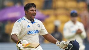 IND vs ENG: సెంచరీ కొట్టినా దక్కని అవకాశం.. పవర్‌ఫుల్ ప్లేయర్ భారత్‌కు రిటర్న్!