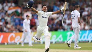 IND vs ENG: యశస్వి జైస్వాల్ సెంచరీ.. 58 ఏళ్ల రికార్డ్ బద్దలు!