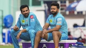 IPL 2025: ఇబ్బందుల్లో లక్నో మెంటర్ జహీర్‌ఖాన్!