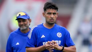 చరిత్ర సృష్టించిన అన్షుల్ కంబోజ్.. 35 ఏళ్ల రికార్డ్ బద్దలు!