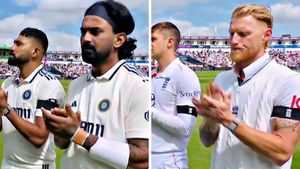 పాశమైలారం ఘటన.. బ్లాక్ రిబ్బన్లతో భారత్, ఇంగ్లండ్ ఆటగాళ్లు..?