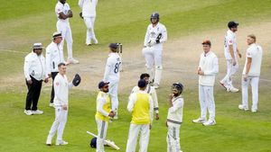 IND vs ENG: మాంచెస్టర్ టెస్ట్ హ్యాండ్‌షేక్ వివాదం.. అసలు నిజం ఇదే! (వీడియో)