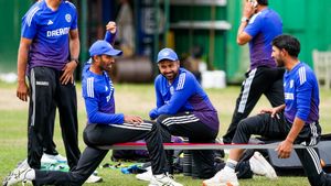 IND vs ENG: ఆడికి ఆ అవకాశాలే ఎక్కువ.. నెంబర్ 3లో అతనే ఆడాలి!