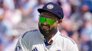 IND vs ENG: టీమిండియాకు బిగ్ షాక్.. గాయంతో రిషభ్ పంత్ ఔట్!