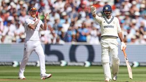 బీసీసీఐ రూల్స్ బ్రేక్ చేసిన జడేజా.. కఠిన చర్యలు?