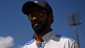 రుతురాజ్ గైక్వాడ్ సంచలన నిర్ణయం