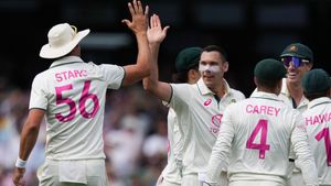 చరిత్ర సృష్టించిన స్కాట్ బోలాండ్!