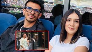 లండన్‌లో లవ్ బర్డ్స్.. దొరికిపోయిన ఆర్జే మహ్వాష్, చాహల్!(వీడియో)