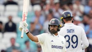 IND vs ENG: టీమిండియా తడబాటు.. ఆదుకున్న కరుణ్ నాయర్!